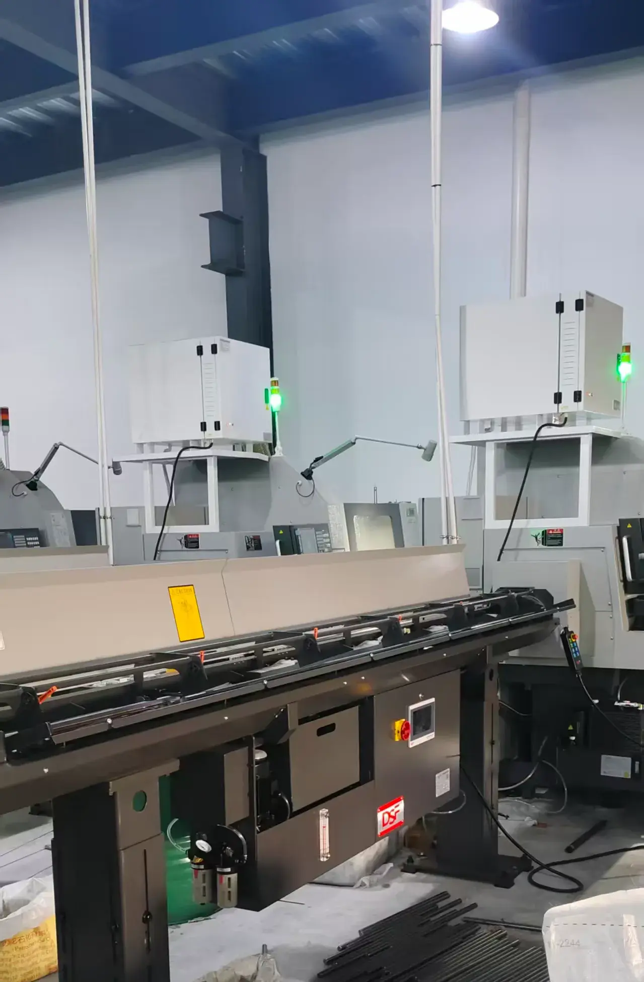 Precise Digital-controlled Machine Tool