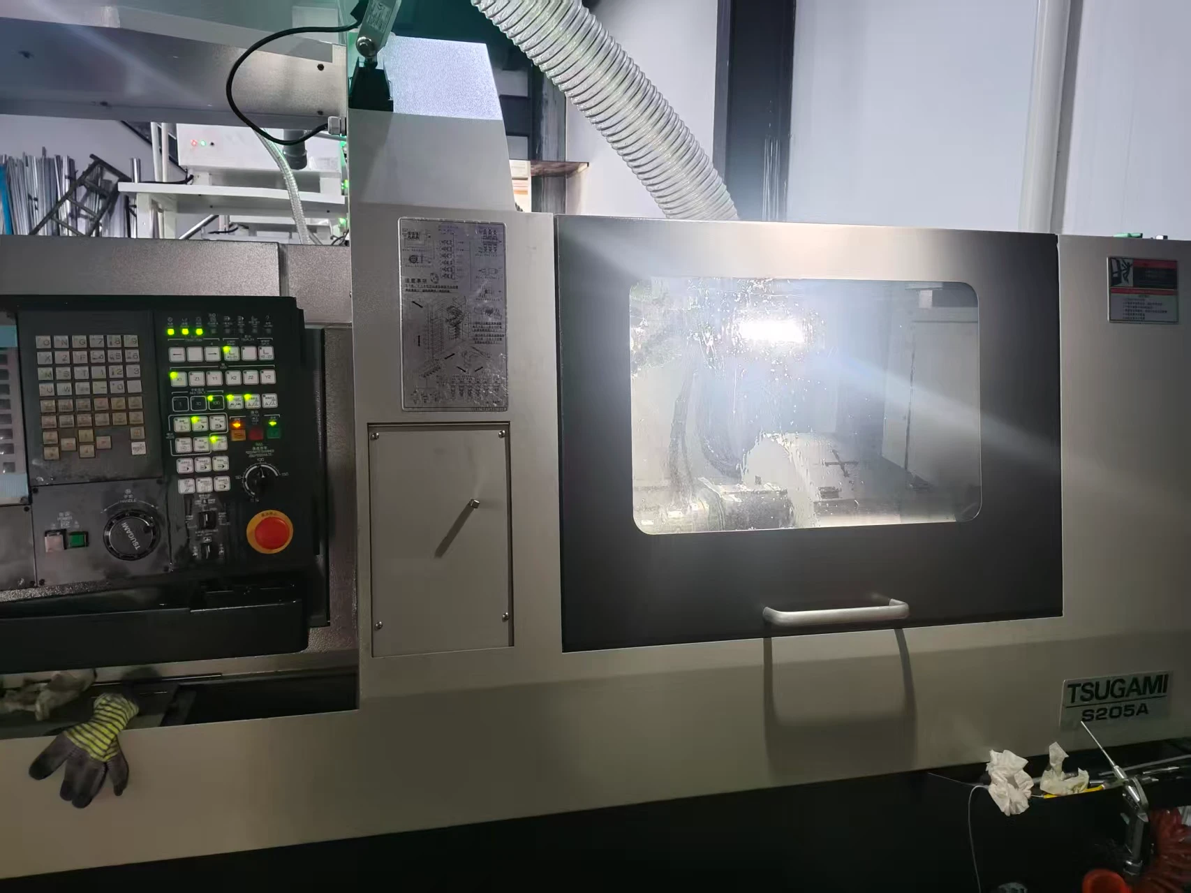 3b8b133adc76e030e2b0bbc5dc13516c Swiss-type lathe